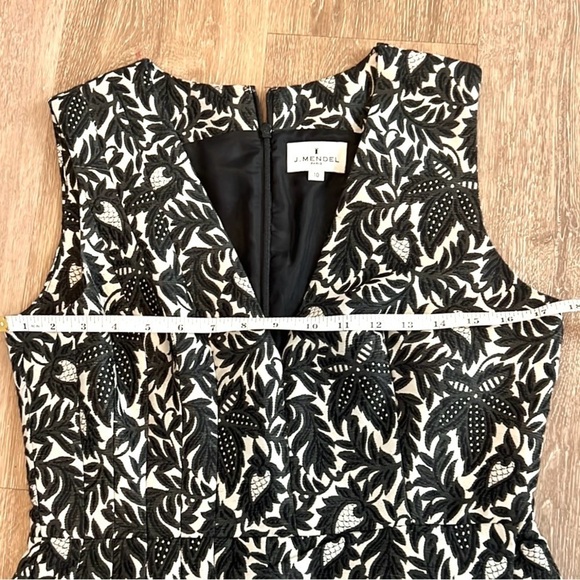 J.Mendel Paris,Stunning,LOW-V CUT, Textured Light Brocade,Low-Front Lip,Size 10 - Picture 12 of 15